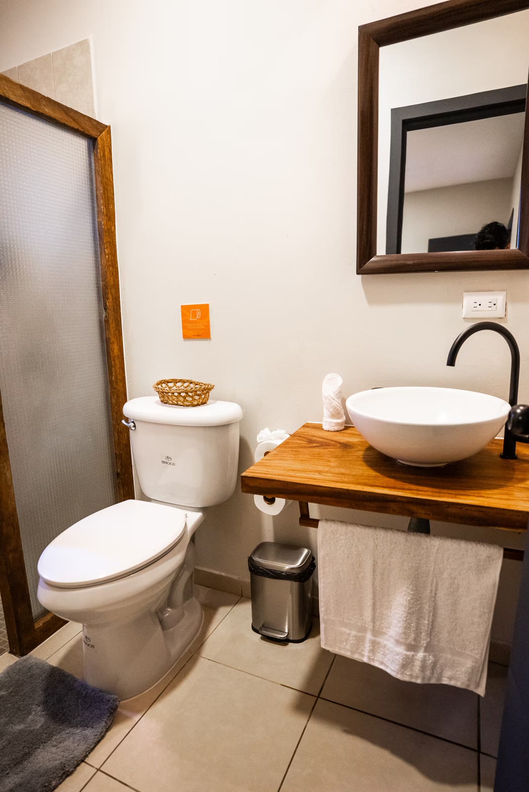 Bathroom adjoining bedroom five